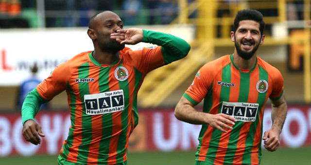 Beşiktaş Golcü Futbolcu Vagner Love İle Anlaştı