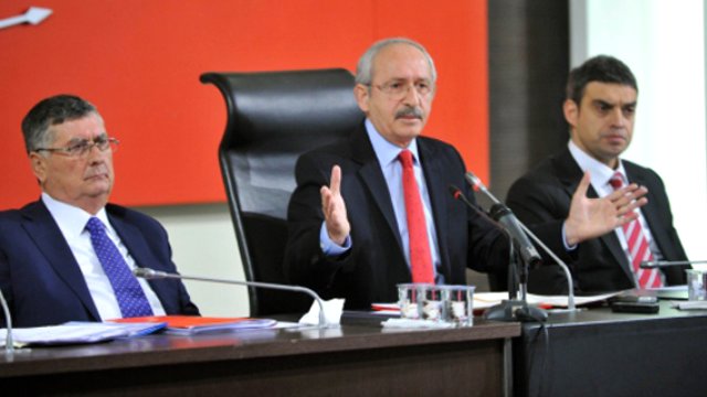 CHP'li Vekil Eleştiri Yağdırdı,  Kemal Kılıçdaroğlu Cevap Vermedi