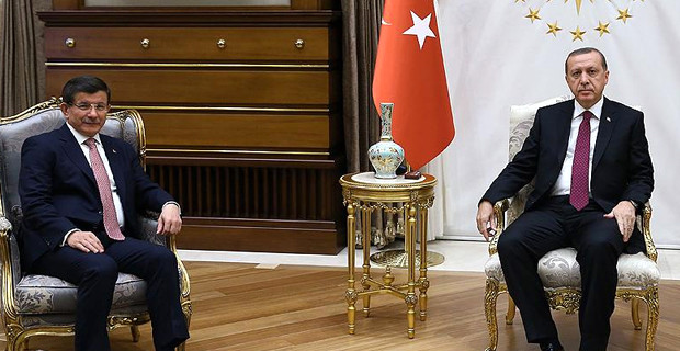 Cumhurbaşkanı ERDOĞAN Hükümeti Kurma Görevini Davutoğlu'na Verdi