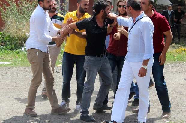Erzurum'da Çocukların erik kavgasına büyükler de karıştı: 3 ölü, 1 yaralı