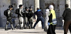İsrail polisinin Mescid-i Aksa'daki baskınına Dışişleri Bakanlığı'ndan kınama geldi: Kabul edilemez