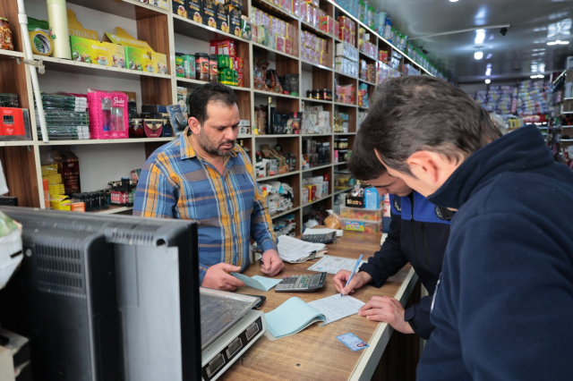 Nevşehir Belediye Başkanı Rasim Arı, Arapça tabelalı iş yerlerine denetim başlattı