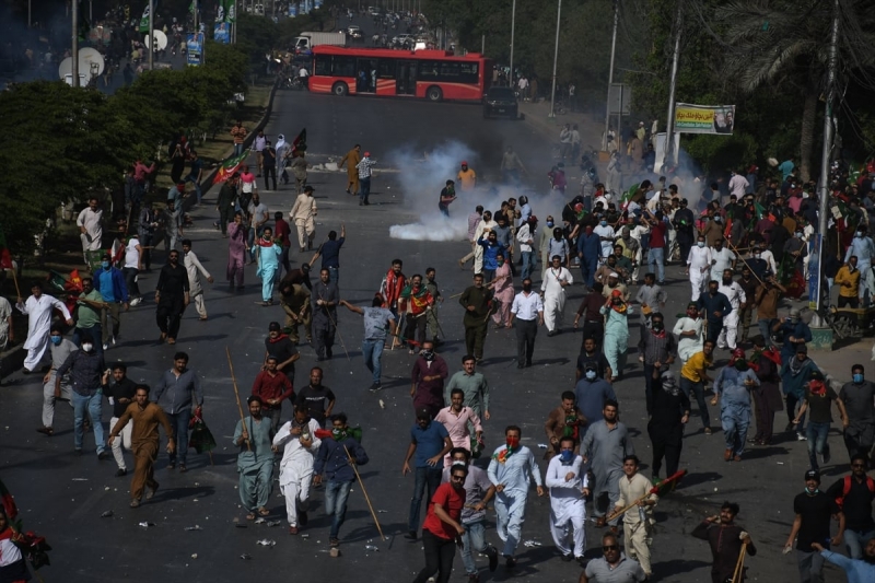 Pakistan'da Mevlit Kandili için toplananların bulunduğu alana intihar saldırısı! 52 kişi öldü, 58 kişi yaralandı