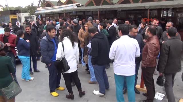 Şanlıurfa'da Uygulama Hastanesi'nde görev yapan Asistan Hekimlerden Eylem
