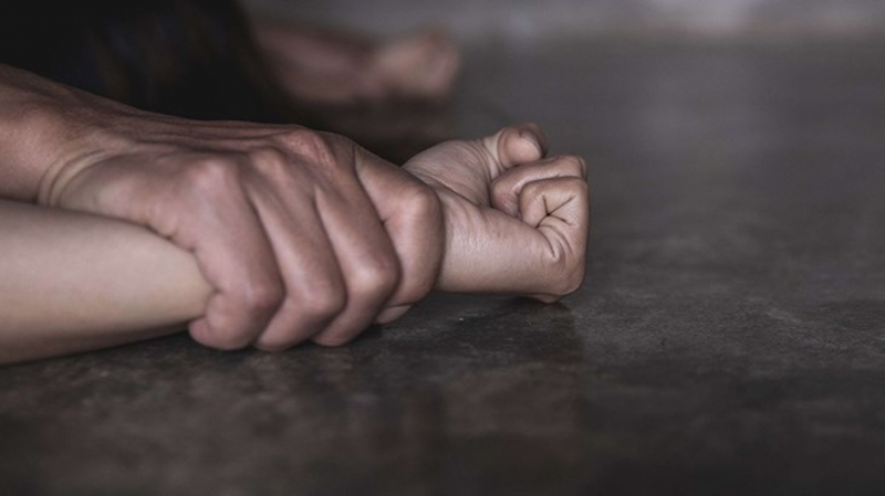 Şanlıurfa'nın Halfeti ilçesinde, 14 yaşındaki kız çocuğuna cinsel istismarda bulunan 4 şüpheli tutuklandı