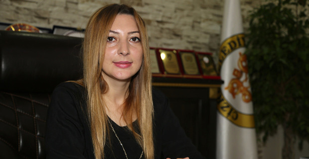  Şırnak  Cizre Eski  Belediye Başkanı Leyla İmret Diyarbakır'da Gözaltına Alındı
