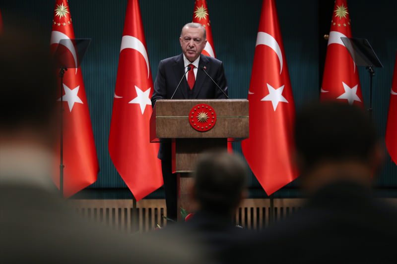Son dakika: Başkan Erdoğan yeni kararları tek tek açıkladı! Tüm iş yerleri 22:00'da kapanacak..