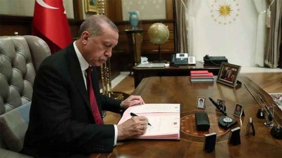 Cumhurbaşkanı Erdoğan'ın imzaladığı kararnameyle 16 vali merkeze alındı