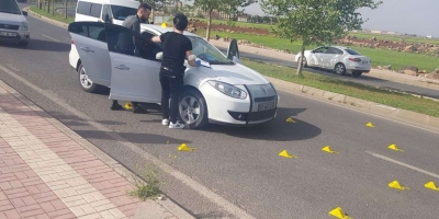 Şanlıurfa'nın Viranşehir ilçesinde gurbetçi çiftin aracına silahlı saldırı: 1 ölü, 1 yaralı